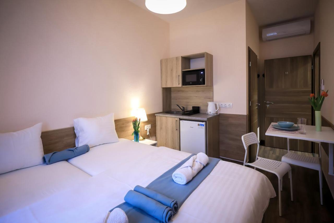 East Station Comfort Plus Budapest Exterior photo